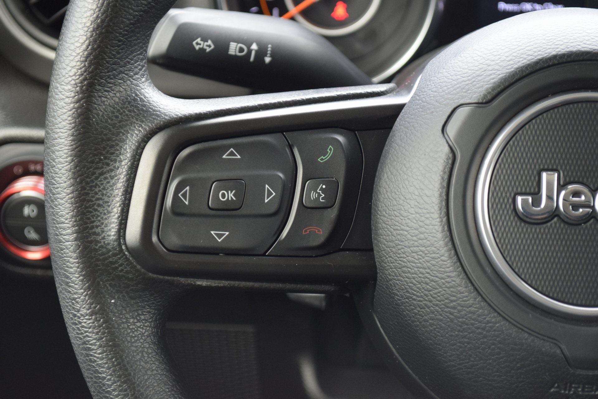 2023 Jeep Gladiator Sport - 11