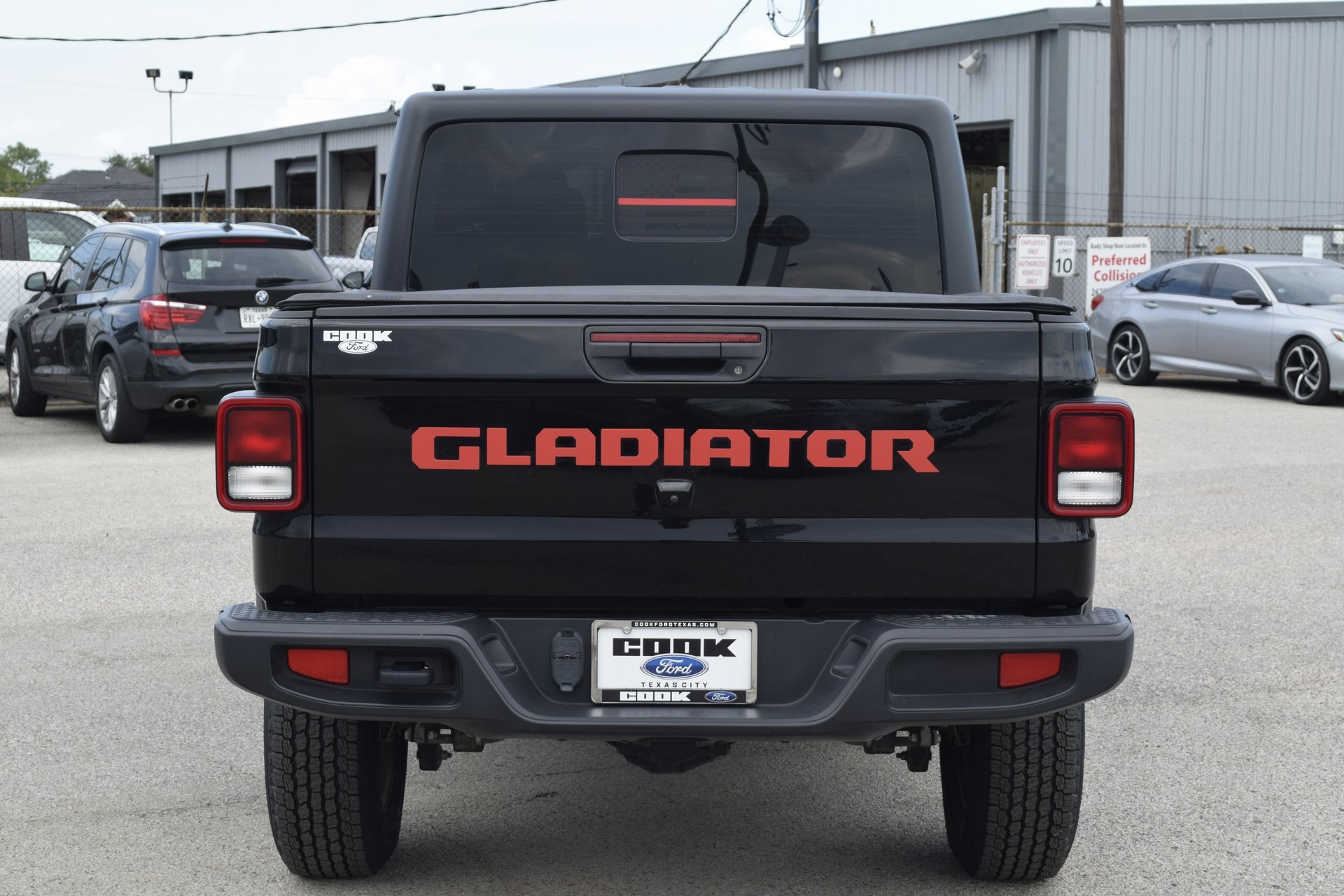 2023 Jeep Gladiator Sport - 8