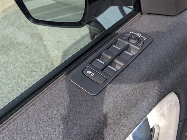 2023 Land Rover Discovery Sport S R-Dynamic - 10