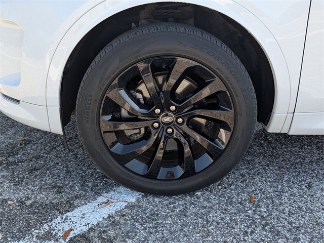 2023 Land Rover Discovery Sport S R-Dynamic - 8