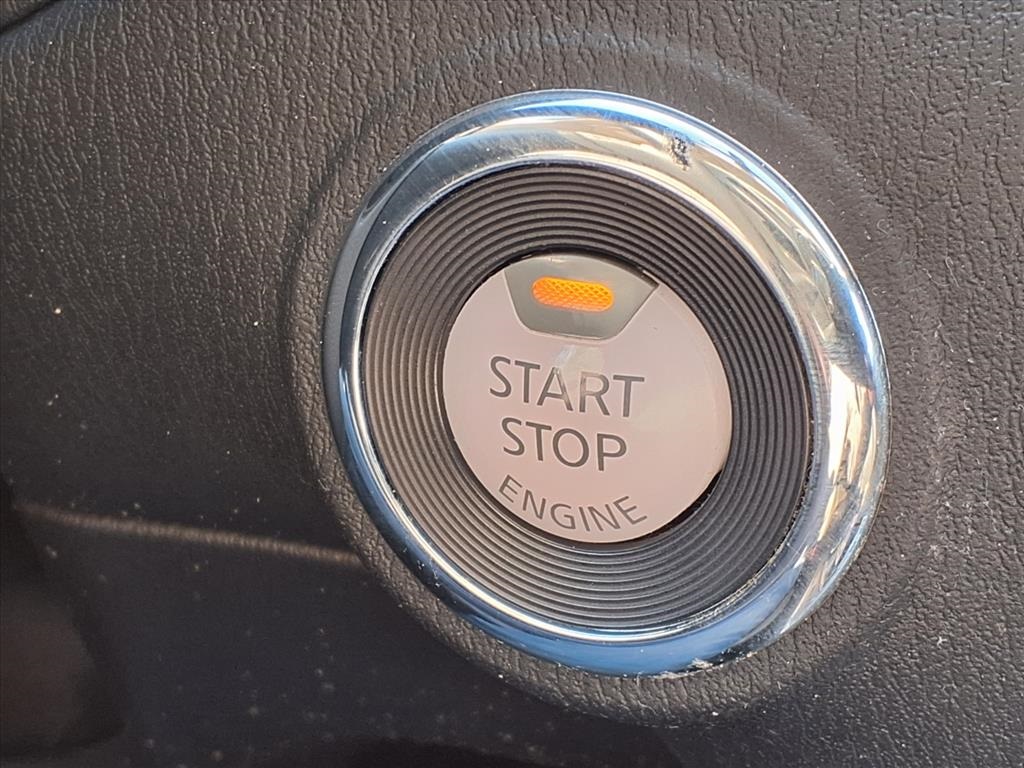 2019 Nissan Pathfinder SL Silver at Central Houston Nissan