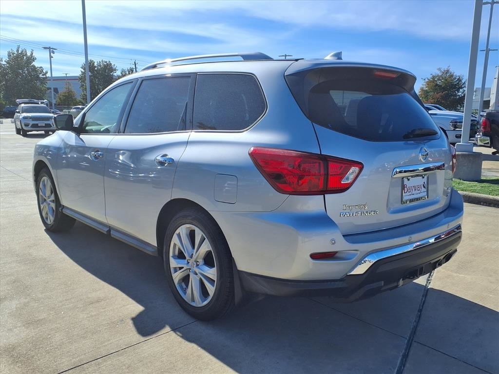 2019 Nissan Pathfinder SL Silver at Central Houston Nissan