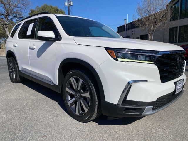 Used Car 2023 Honda Pilot  Touring For Sale Under $40,000 In San Antonio, Texas