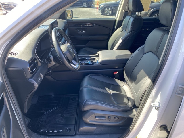 Used Car 2023 Honda Pilot  Touring For Sale Under $40,000 In San Antonio, Texas