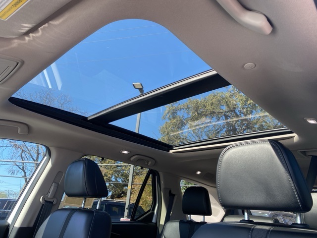 Used Car 2023 Honda Pilot  Touring For Sale Under $40,000 In San Antonio, Texas