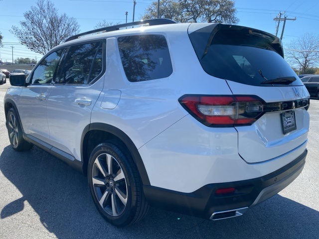 Used Car 2023 Honda Pilot  Touring For Sale Under $40,000 In San Antonio, Texas