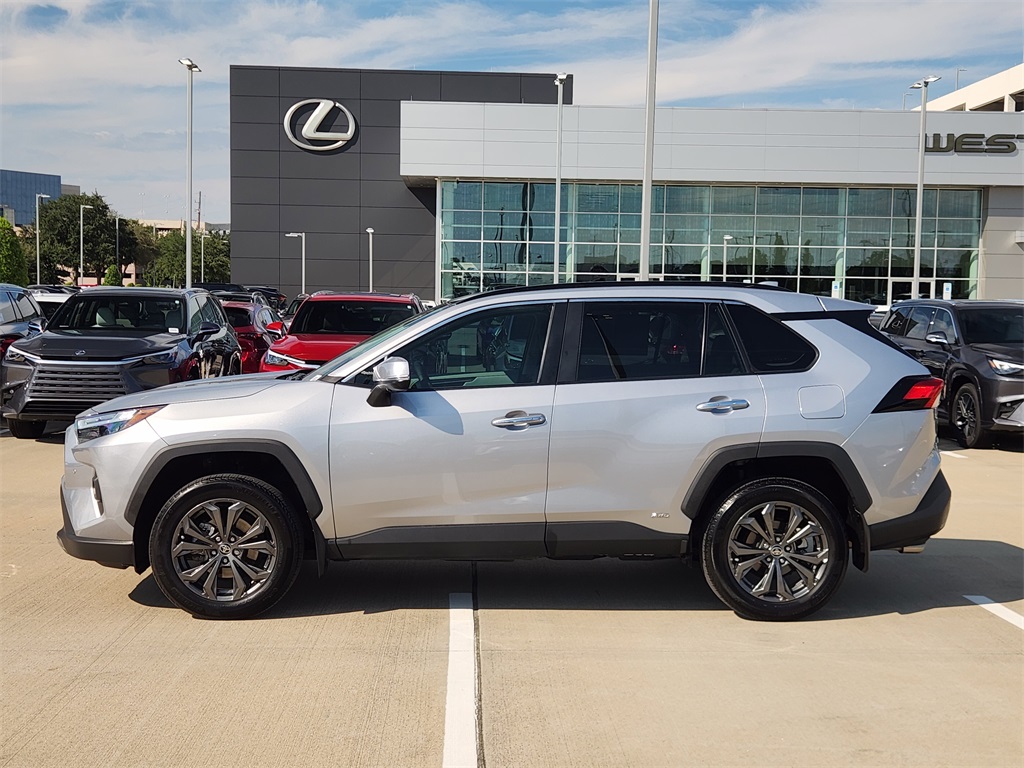 2024 Toyota RAV4 Hybrid Limited - 3