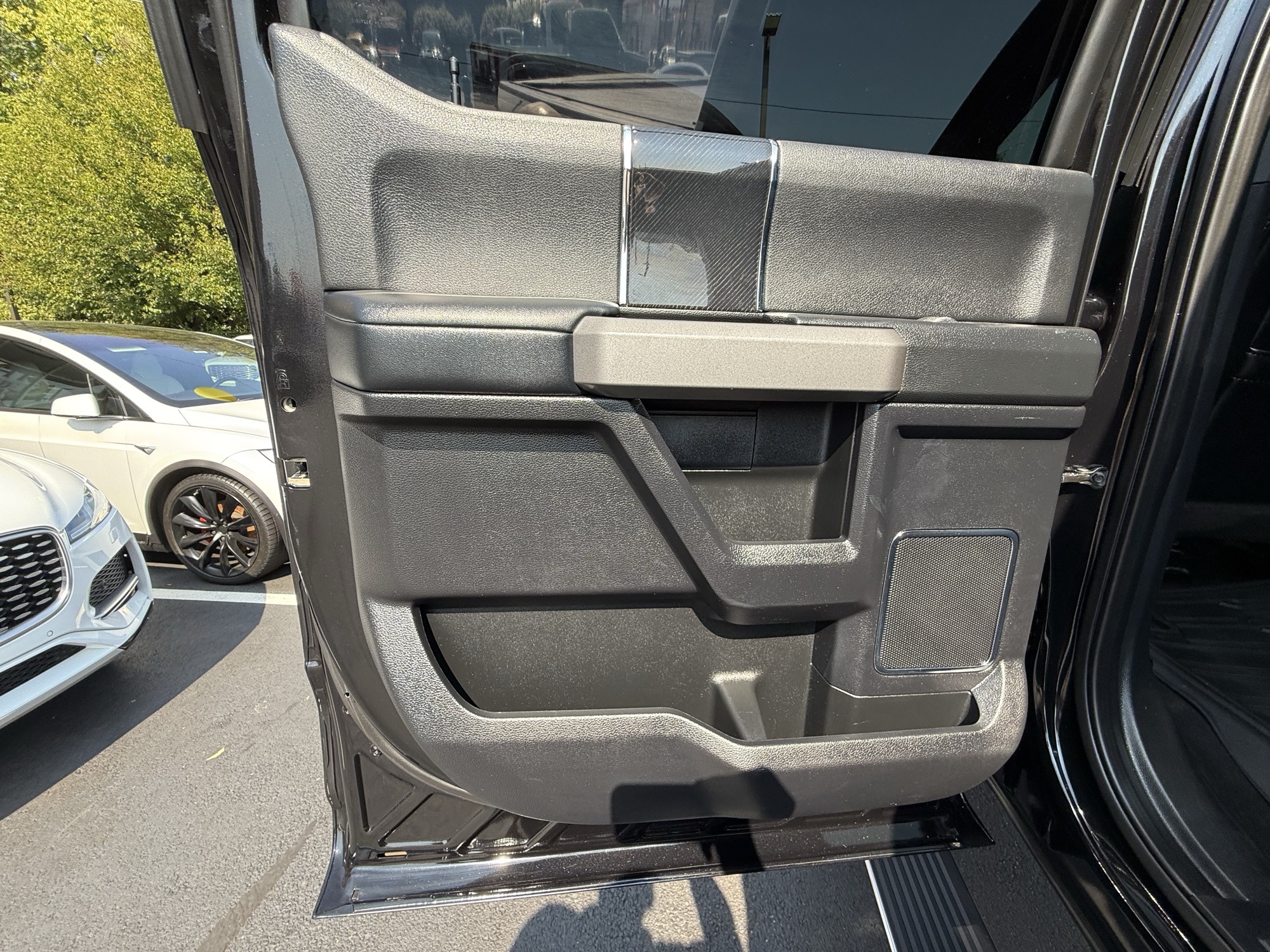 2020 Ford F-450 Platinum photo 16
