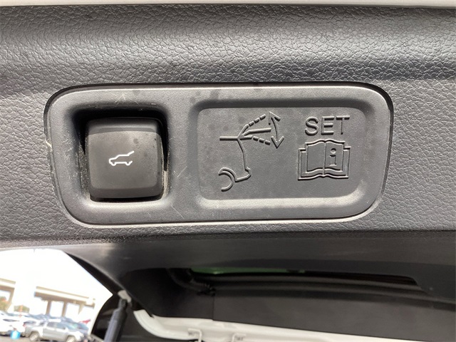 Used Car 2022 Ford Expedition Max  Platinum For Sale Under $60,000 In San Antonio, Texas