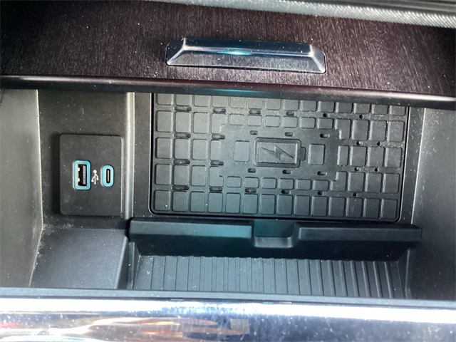 Used Car 2022 Ford Expedition Max  Platinum For Sale Under $60,000 In San Antonio, Texas