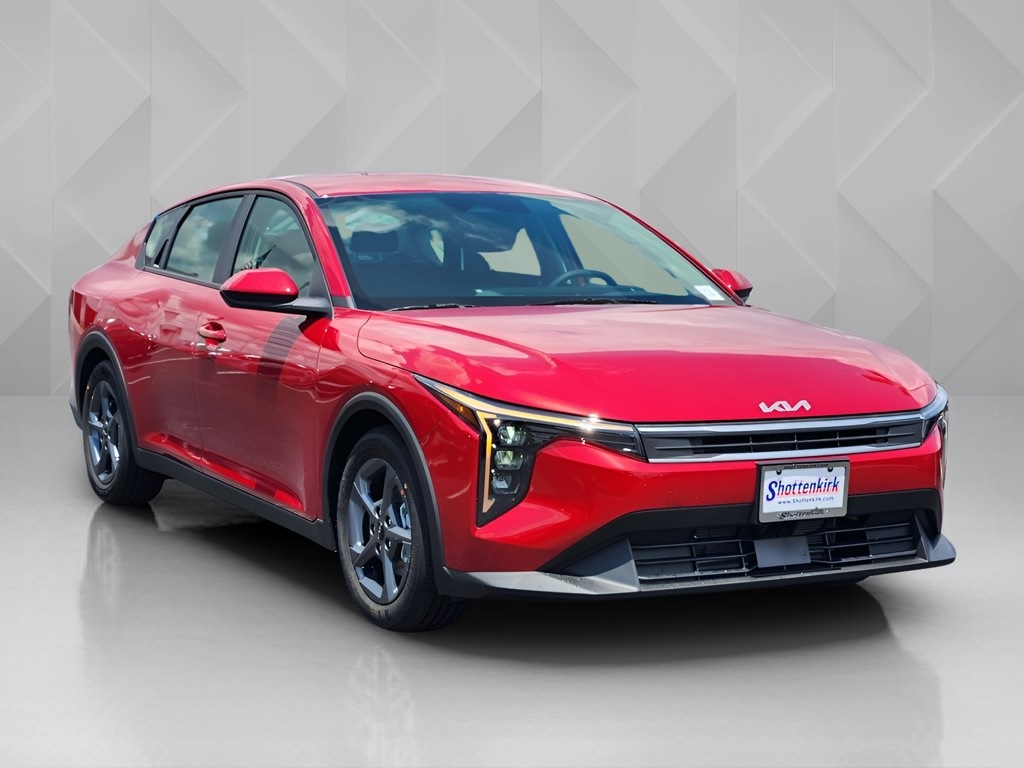 2025 Kia K4 LXS - 1