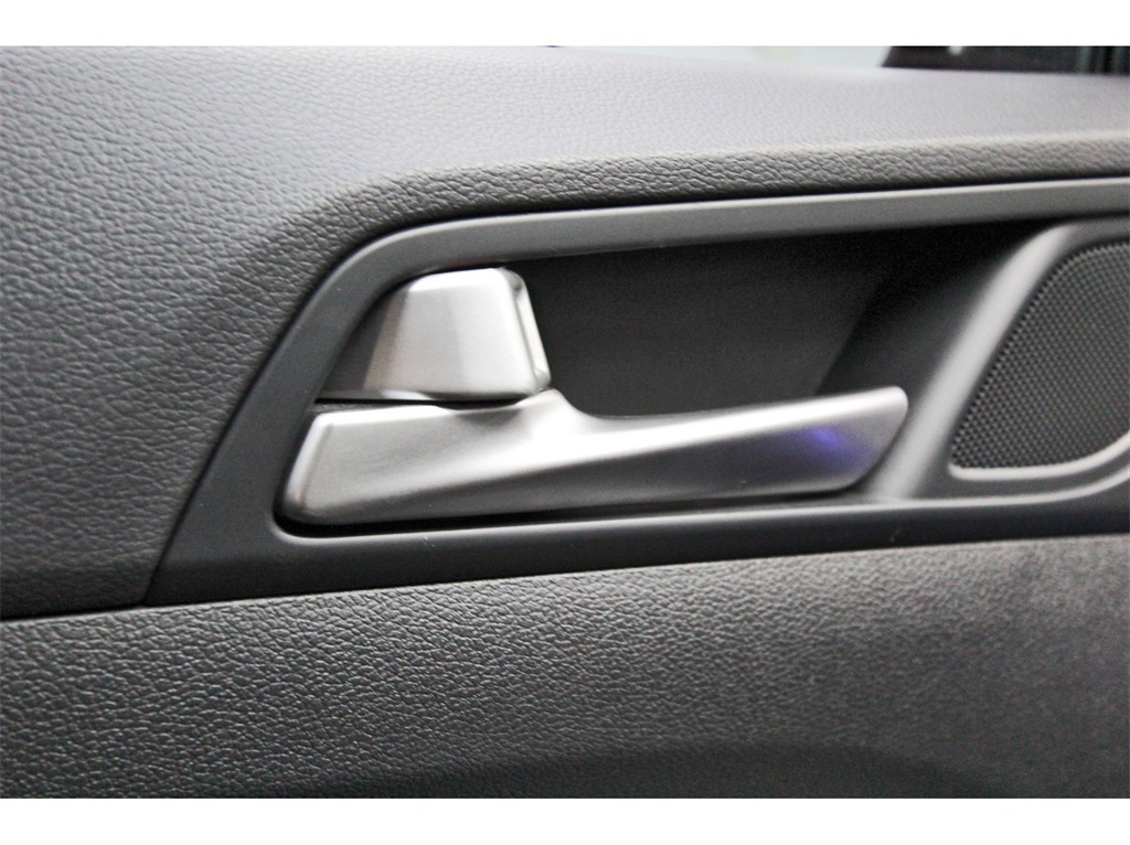 2020 Hyundai Tucson SEL Red at Community Kia