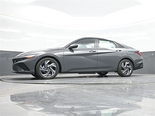 New 2025 Hyundai Elantra Hybrid For Sale in South Charleston, WV