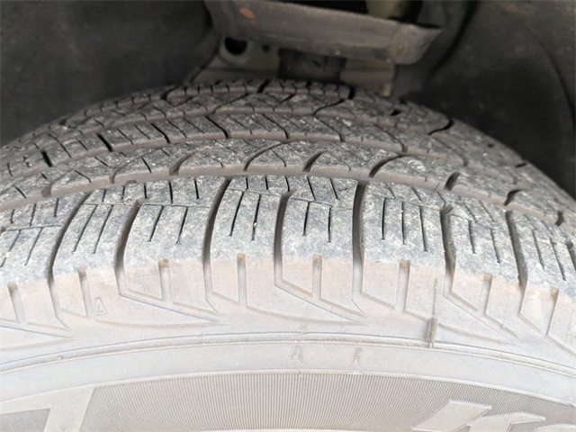 2023 Chevrolet Equinox LT Gray at Superior Honda