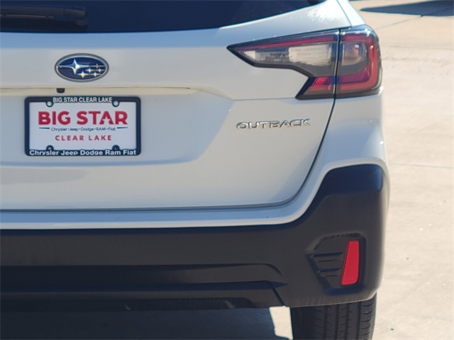2022 Subaru Outback Premium White at AutoSavvy Houston Southwest