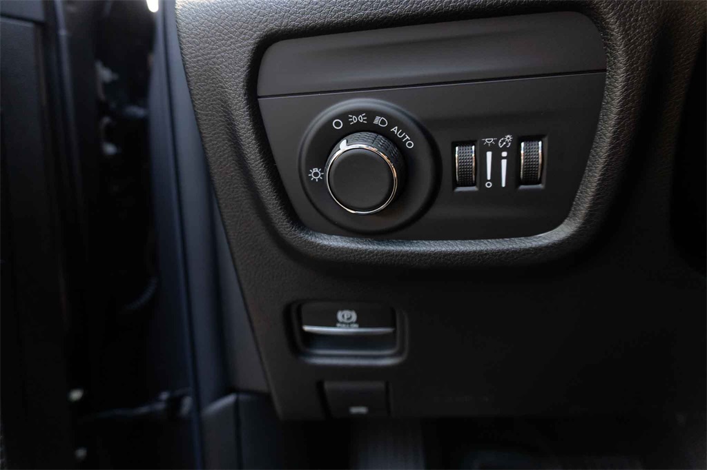 New Car 2025 Jeep Grand Cherokee L  Laredo For Sale Under $50,000 In San Marcos, Texas