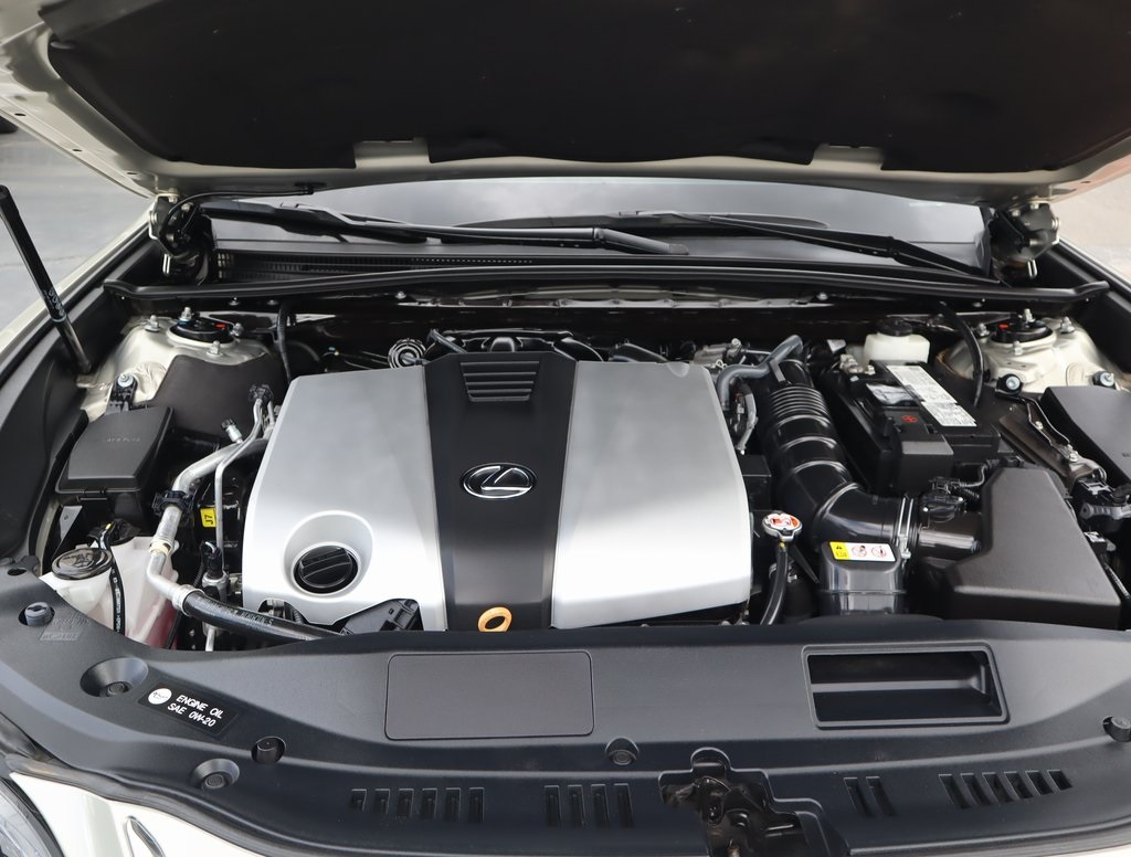 Thumbnail: 2022 Lexus ES - 12