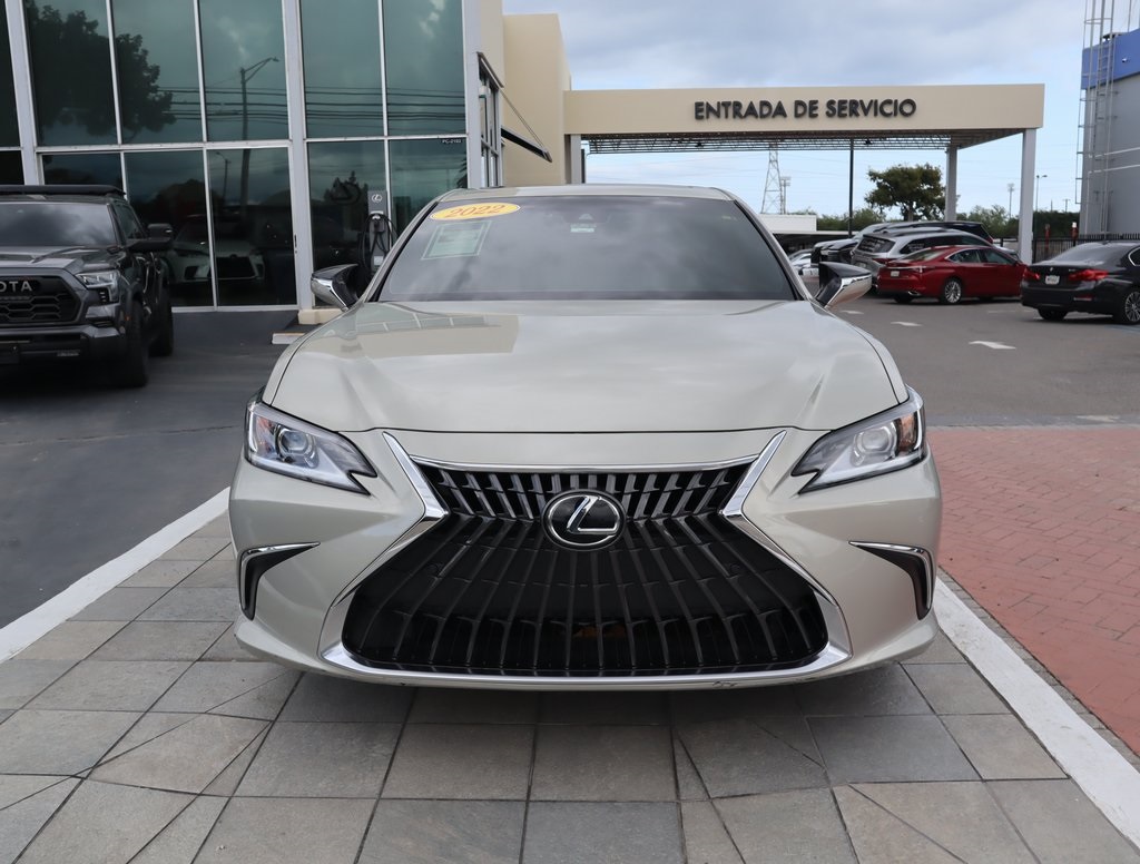 Thumbnail: 2022 Lexus ES - 2