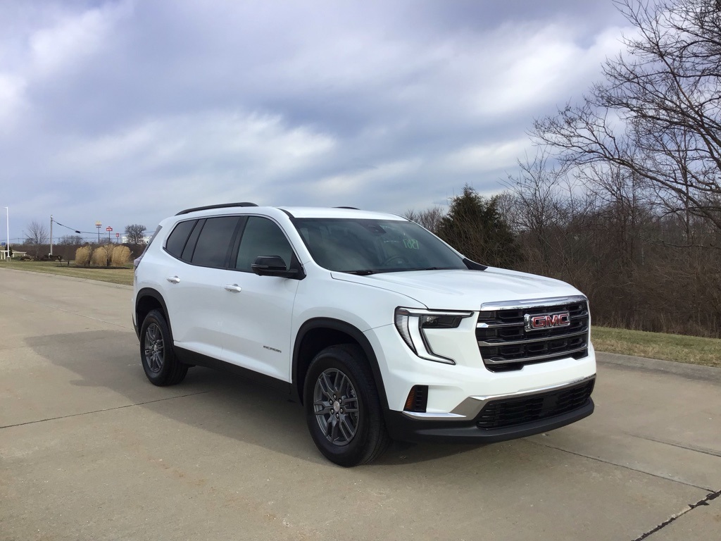 2025 GMC Acadia Elevation FWD