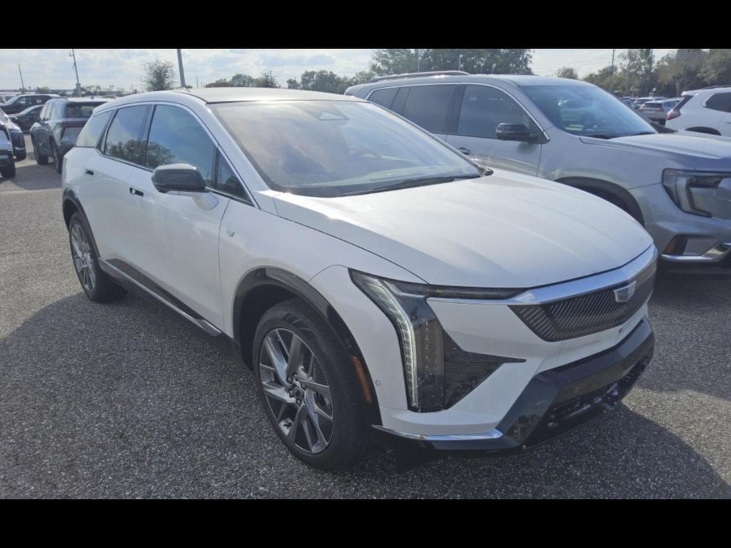 2025 Cadillac OPTIQ Luxury 1 AWD