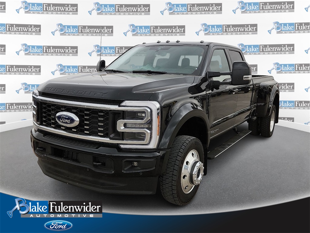 2025 Ford F-450SD Platinum 