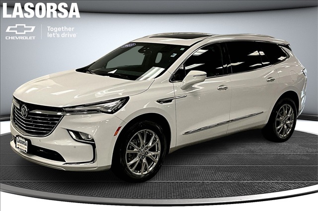 2023 Buick Enclave Essence AWD