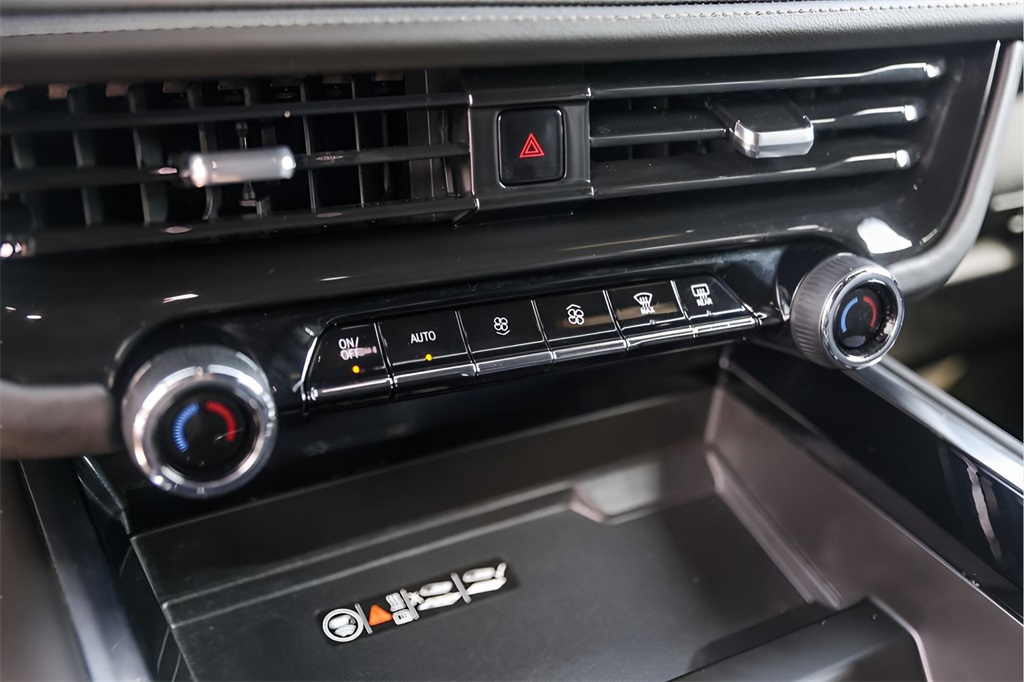 Used Car 2025 Chevrolet Suburban  Z71 For Sale Under $80,000 In Austin, Texas