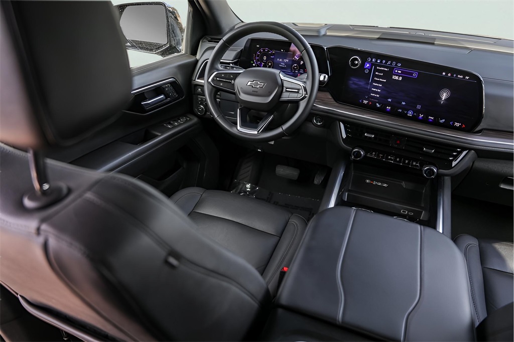 Used Car 2025 Chevrolet Suburban  Z71 For Sale Under $80,000 In Austin, Texas