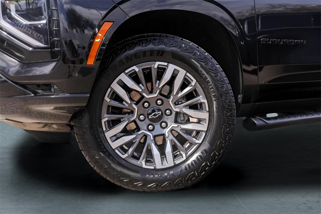 Used Car 2025 Chevrolet Suburban  Z71 For Sale Under $80,000 In Austin, Texas