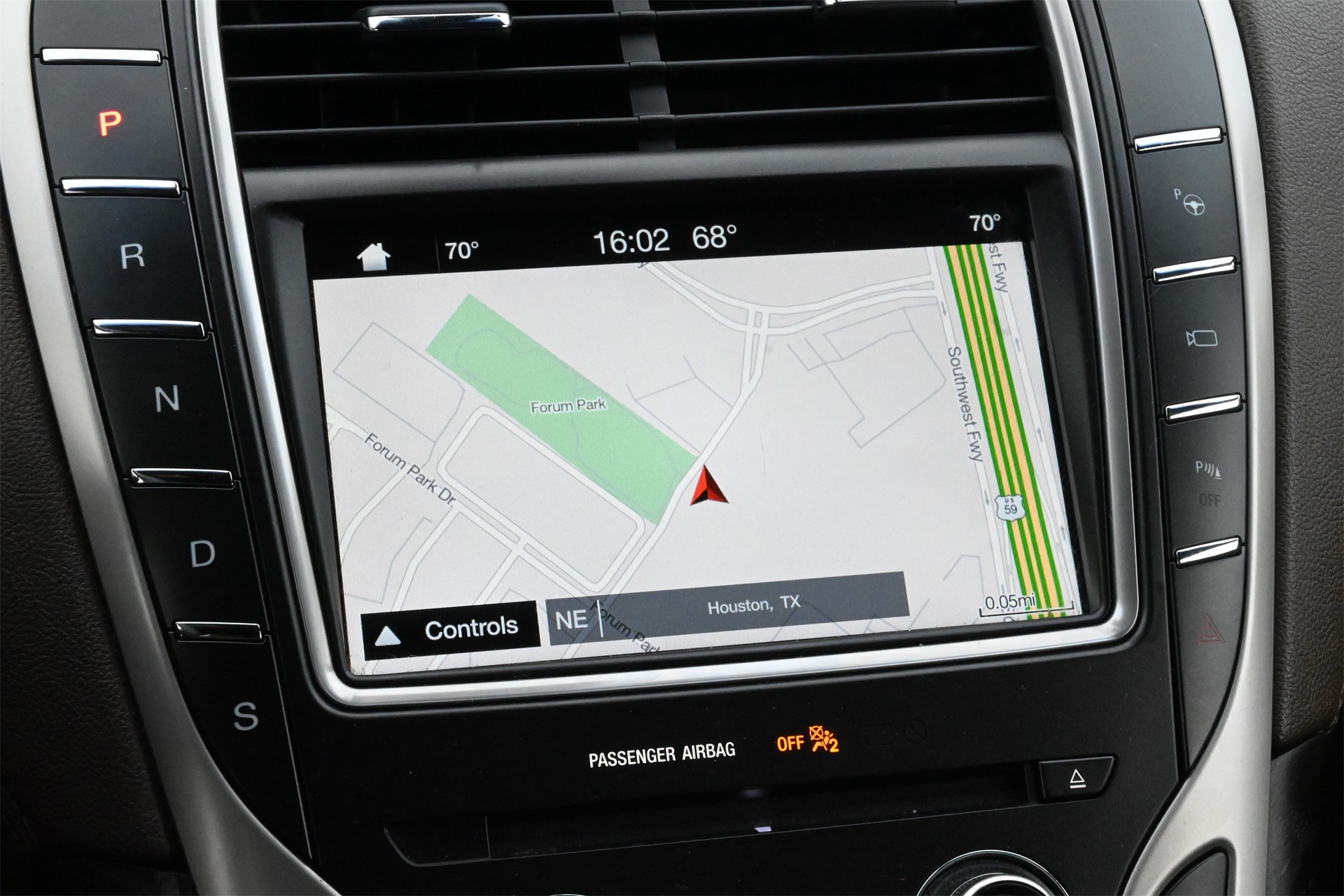 2017 Lincoln MKX Reserve White at Parkway Family Mazda