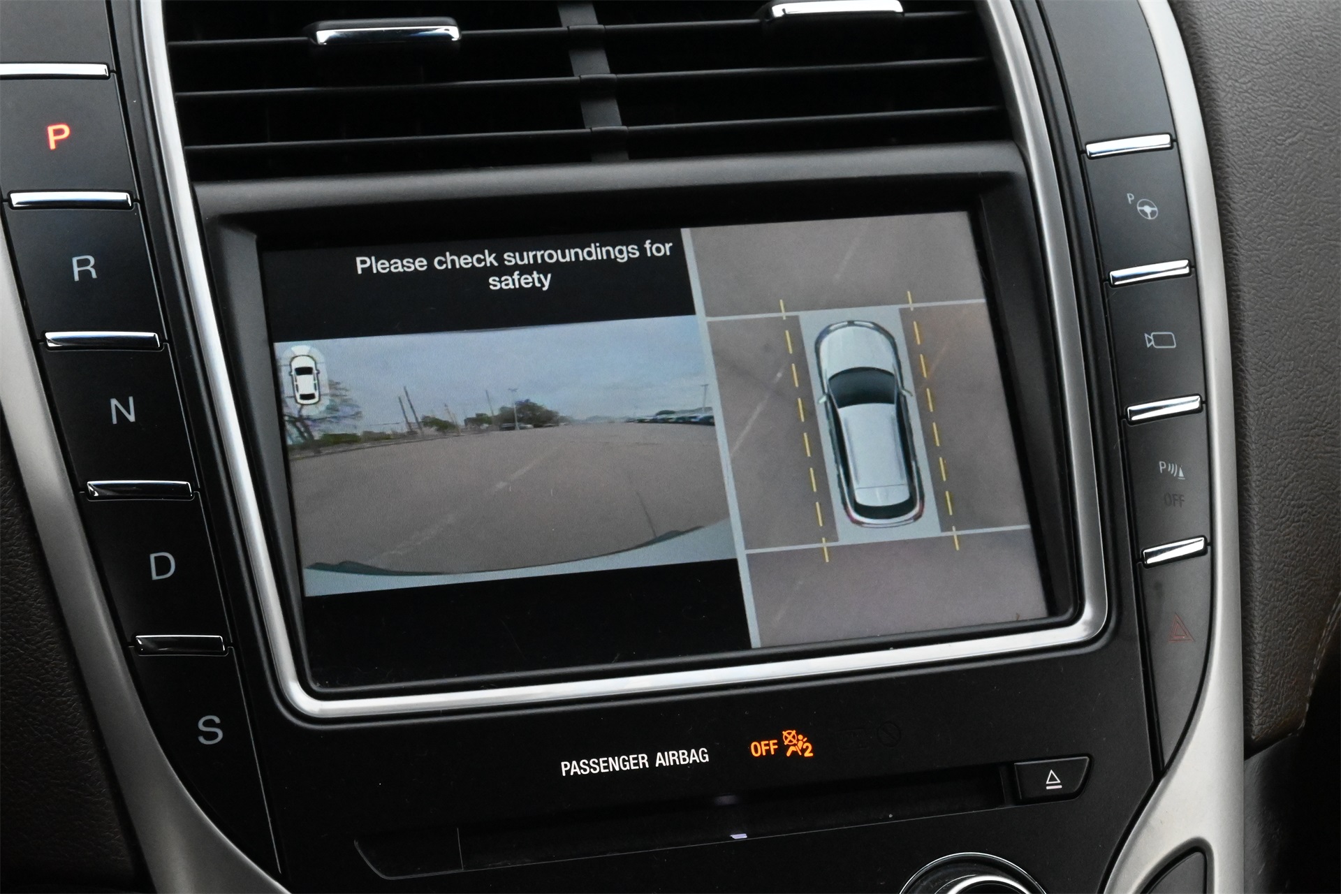 2017 Lincoln MKX Reserve White at Parkway Family Mazda