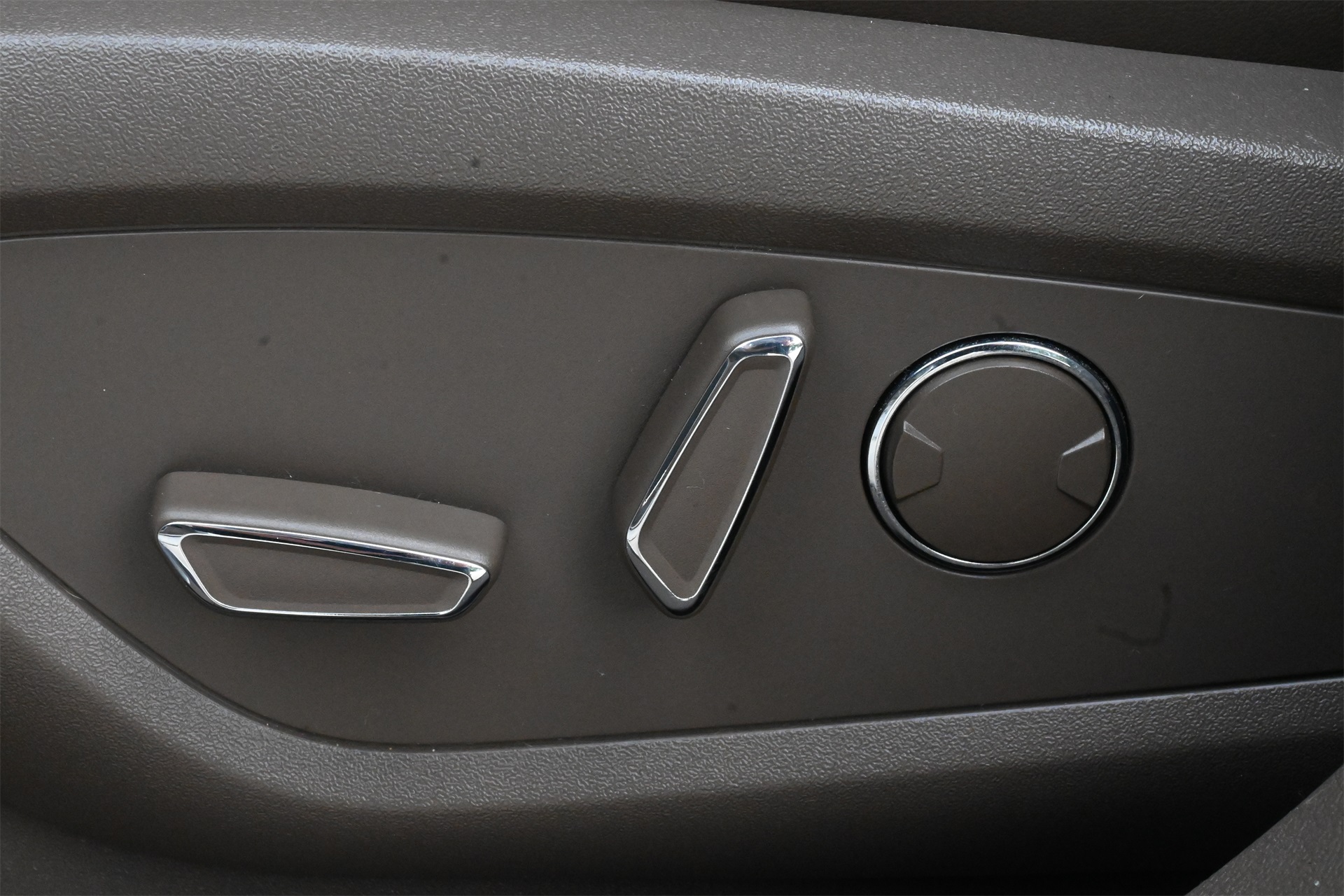 2017 Lincoln MKX Reserve White at Parkway Family Mazda