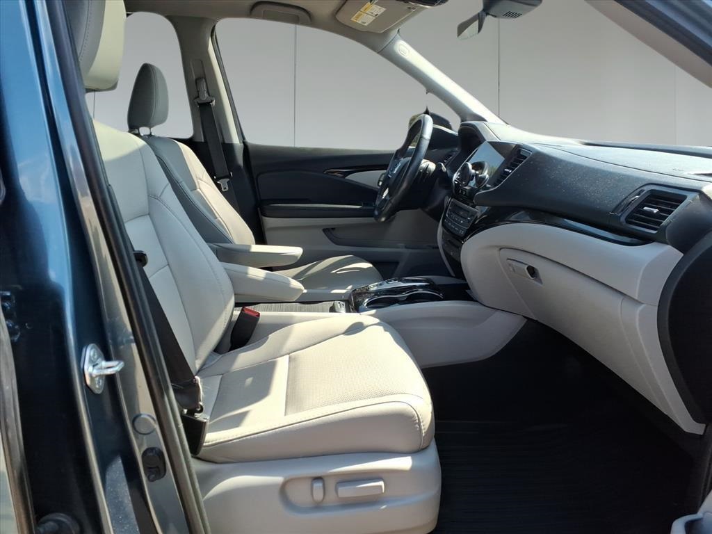 2022 Honda Pilot Elite Blue at Community Kia