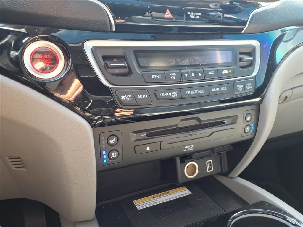 2022 Honda Pilot Elite Blue at Community Kia