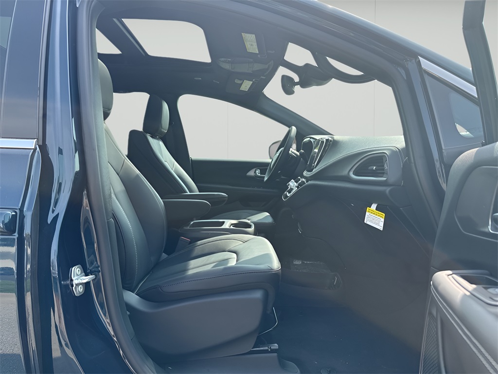 2025 Chrysler Pacifica