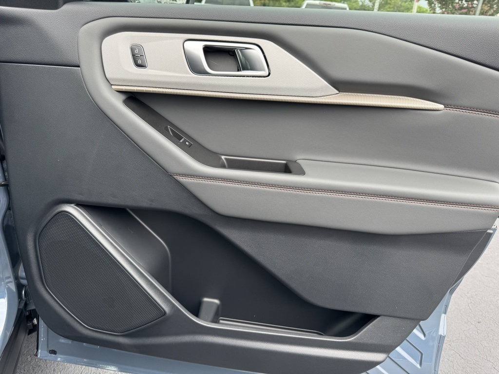 FordExplorer24