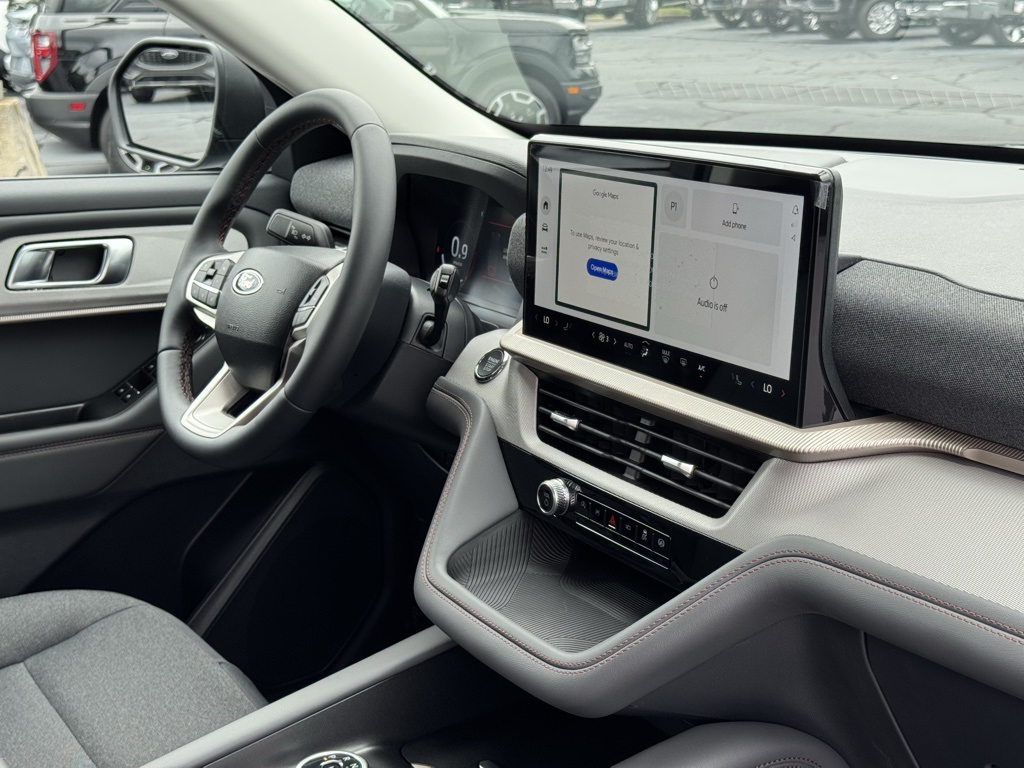 FordExplorer25