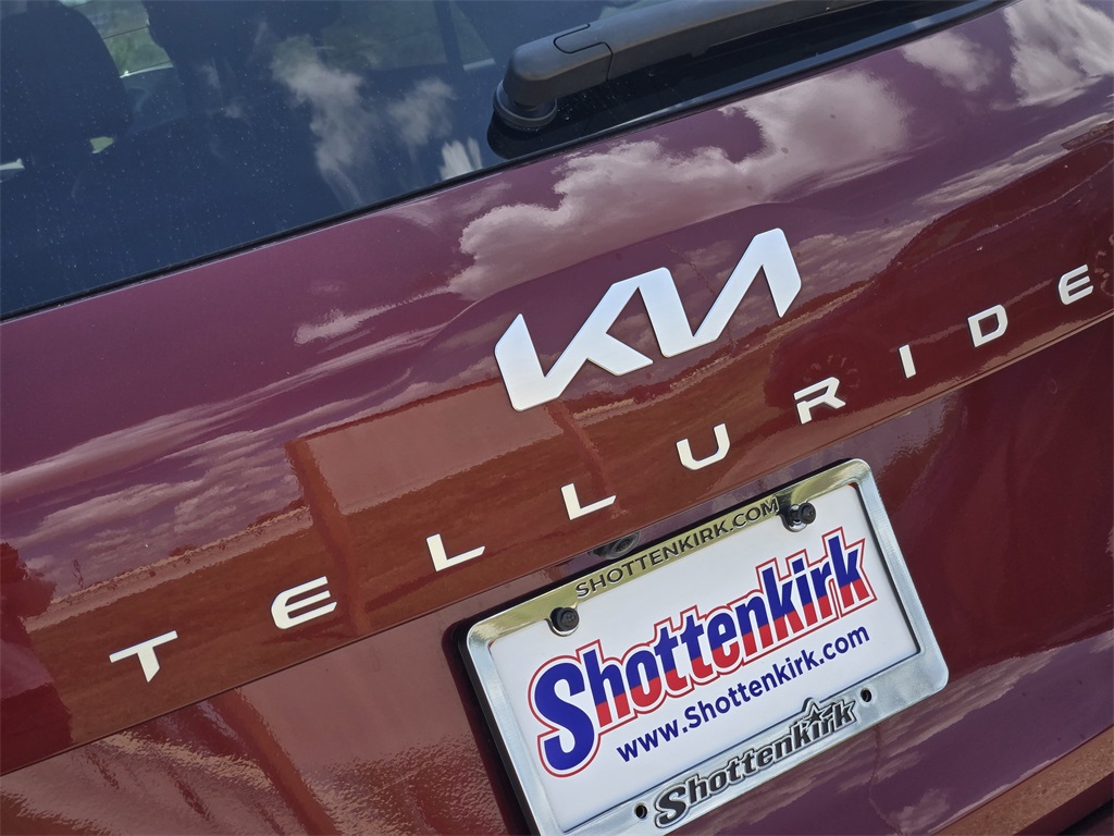 2024 Kia Telluride S - 11