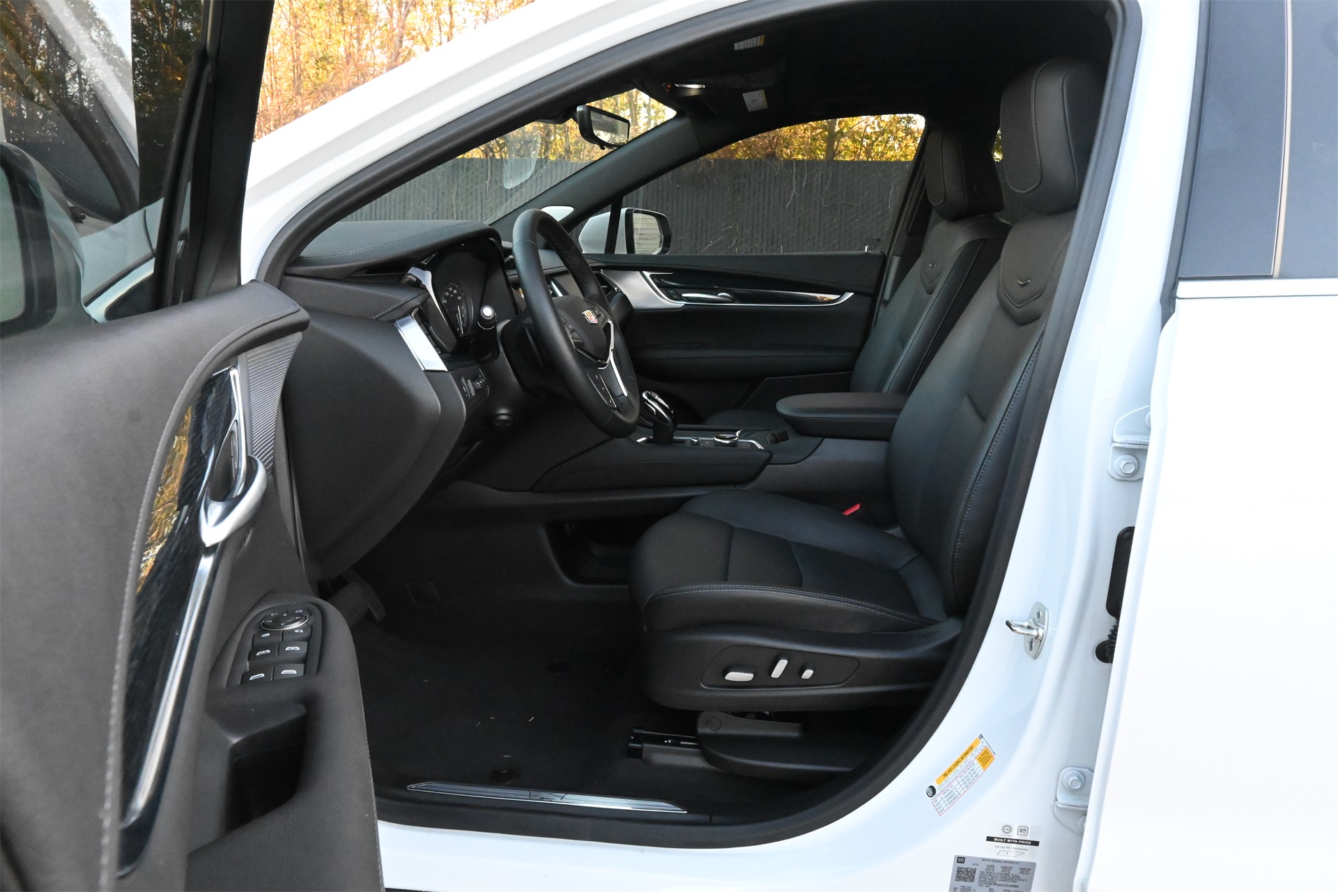 2025 Cadillac XT5 Premium Luxury White at Bayway Cadillac of The Woodlands