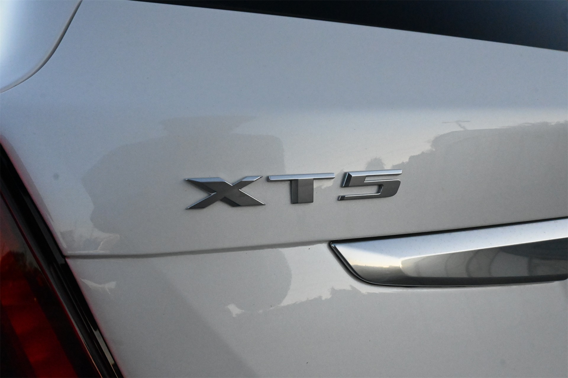 2025 Cadillac XT5 Premium Luxury White at Bayway Cadillac of The Woodlands