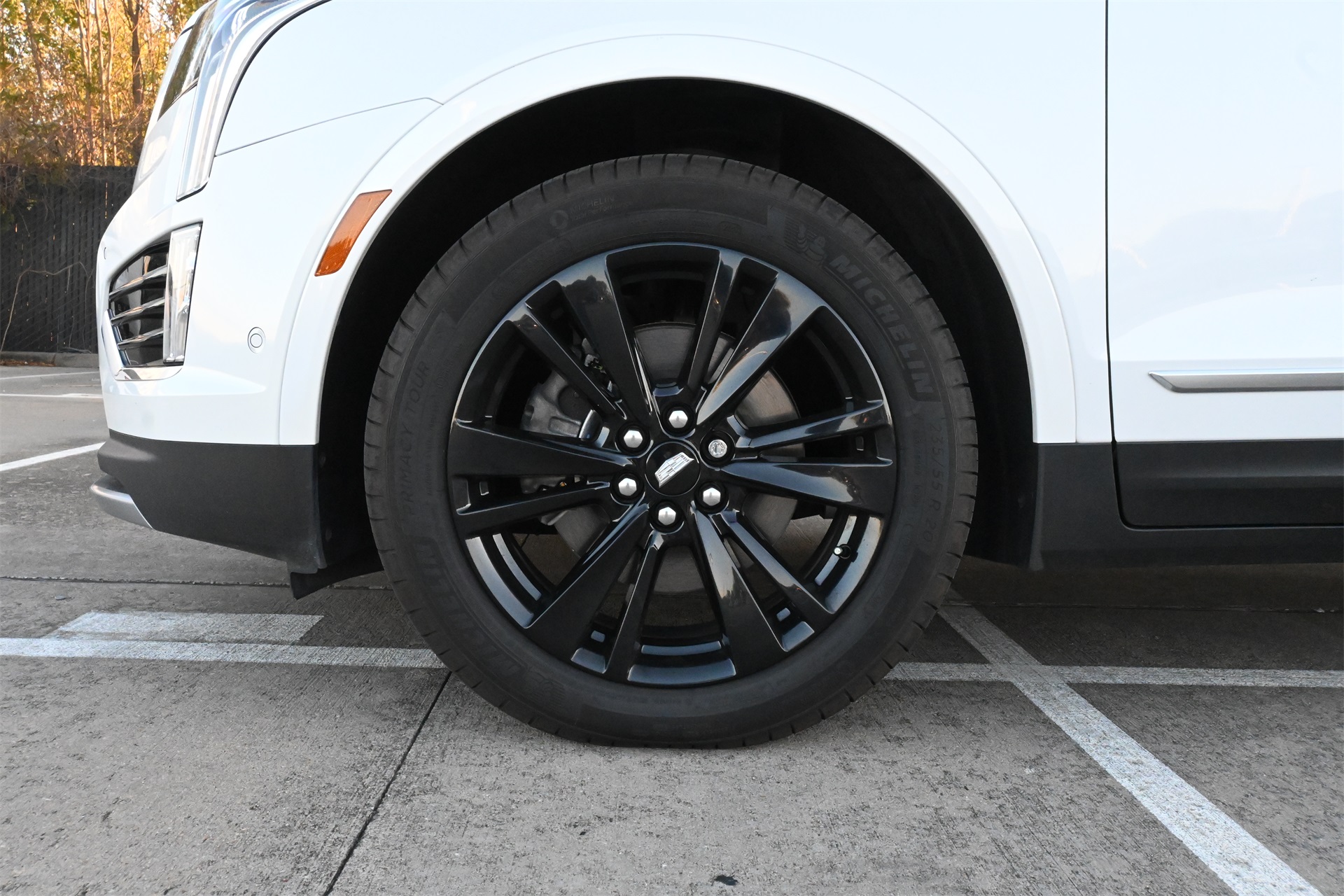 2025 Cadillac XT5 Premium Luxury White at Bayway Cadillac of The Woodlands