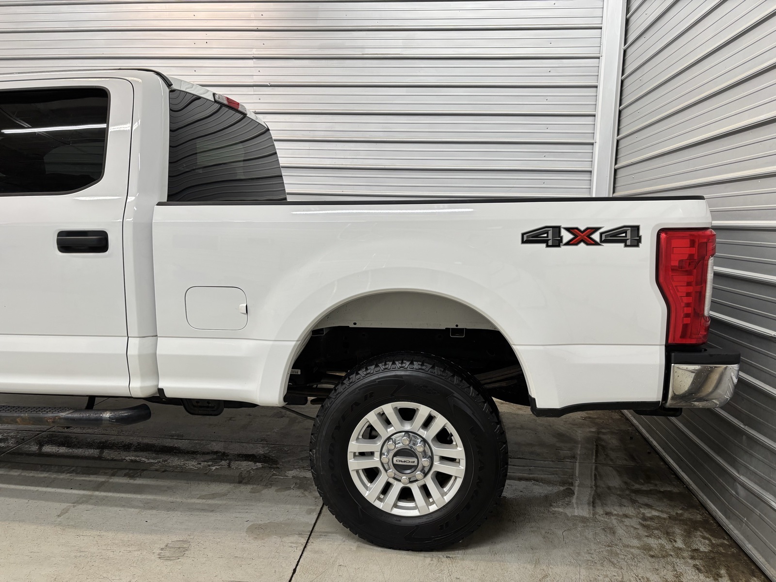 2016 Ford F-150 photo 13
