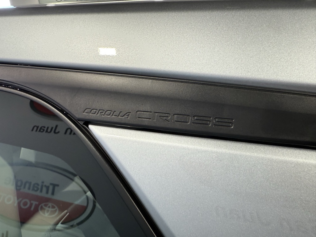 Thumbnail: 2026 Toyota Corolla Cross - 9