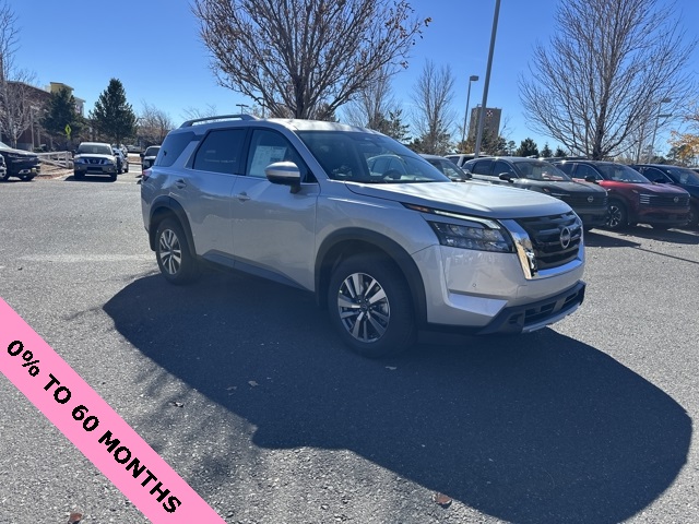 2025 Nissan Pathfinder SL