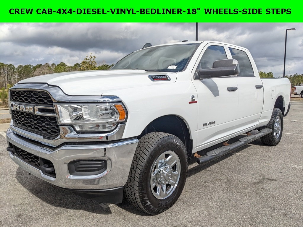 2022 RAM 2500 Tradesman Crew Cab 4WD