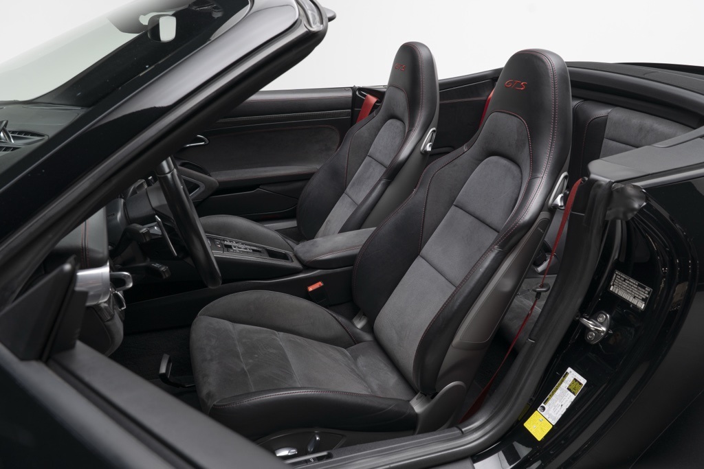 2017 Porsche 911 - Thumbnail 8