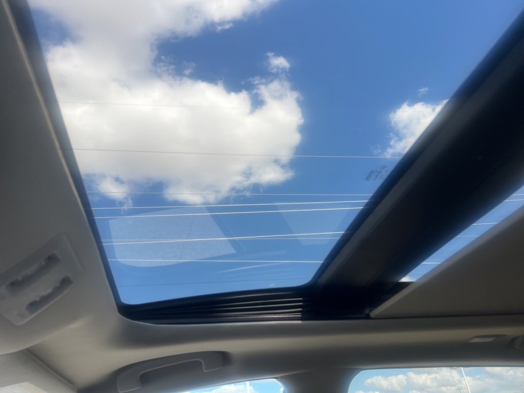 Used Car 2022 Nissan Murano  Platinum For Sale Under $30,000 In Floresville, Texas