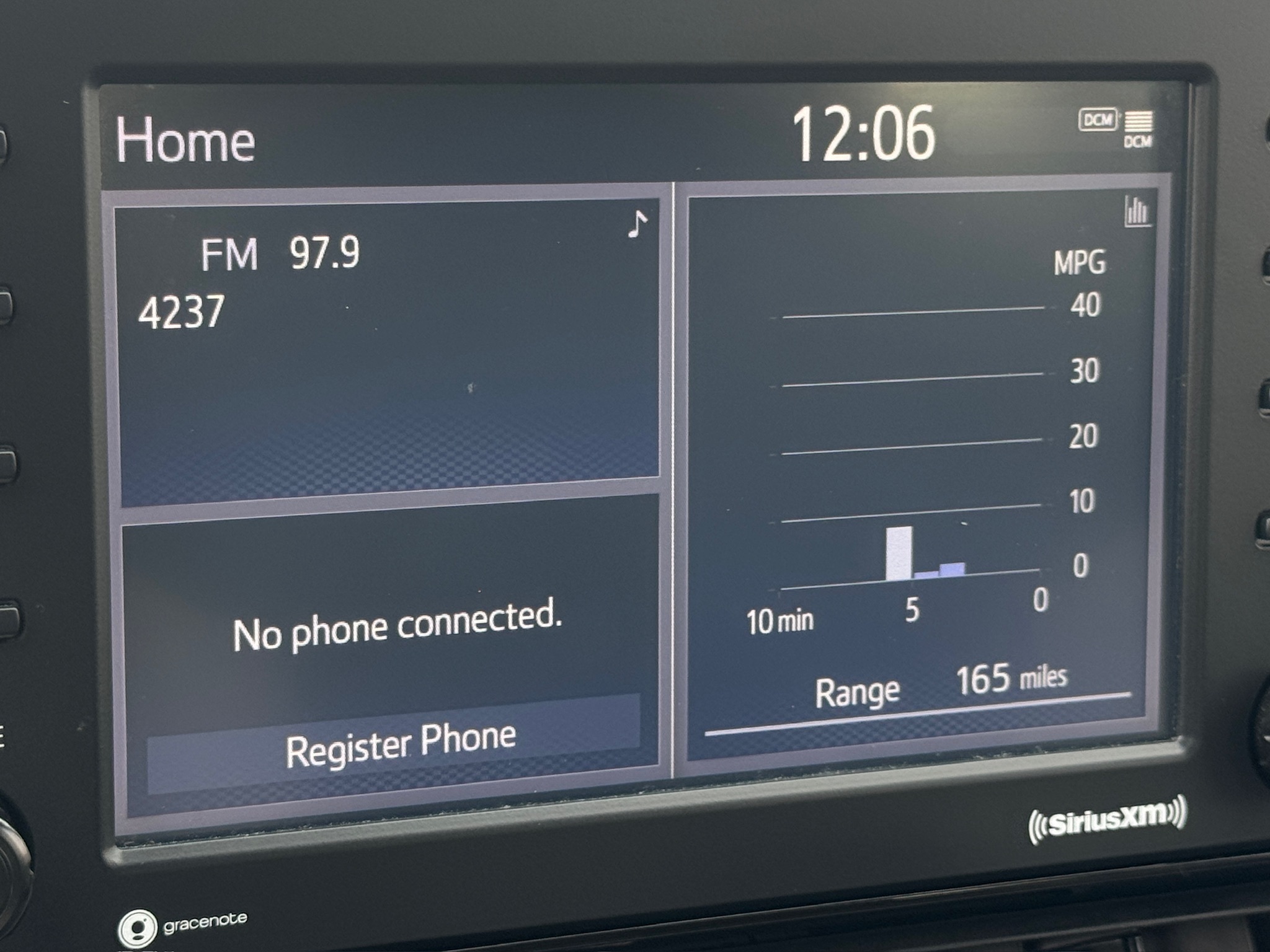 2022 Toyota RAV4 XLE - 5