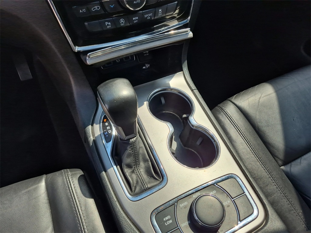 2022 Jeep Grand Cherokee WK Limited White at AutoSavvy Houston Southwest