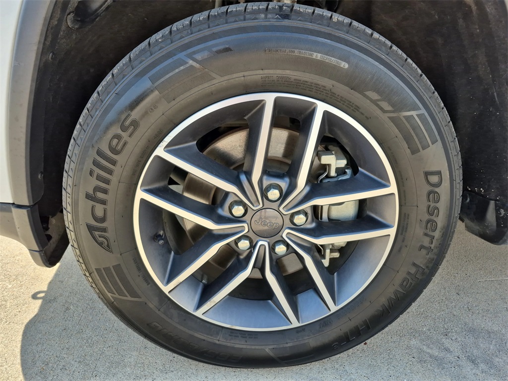 2022 Jeep Grand Cherokee WK Limited White at AutoSavvy Houston Southwest